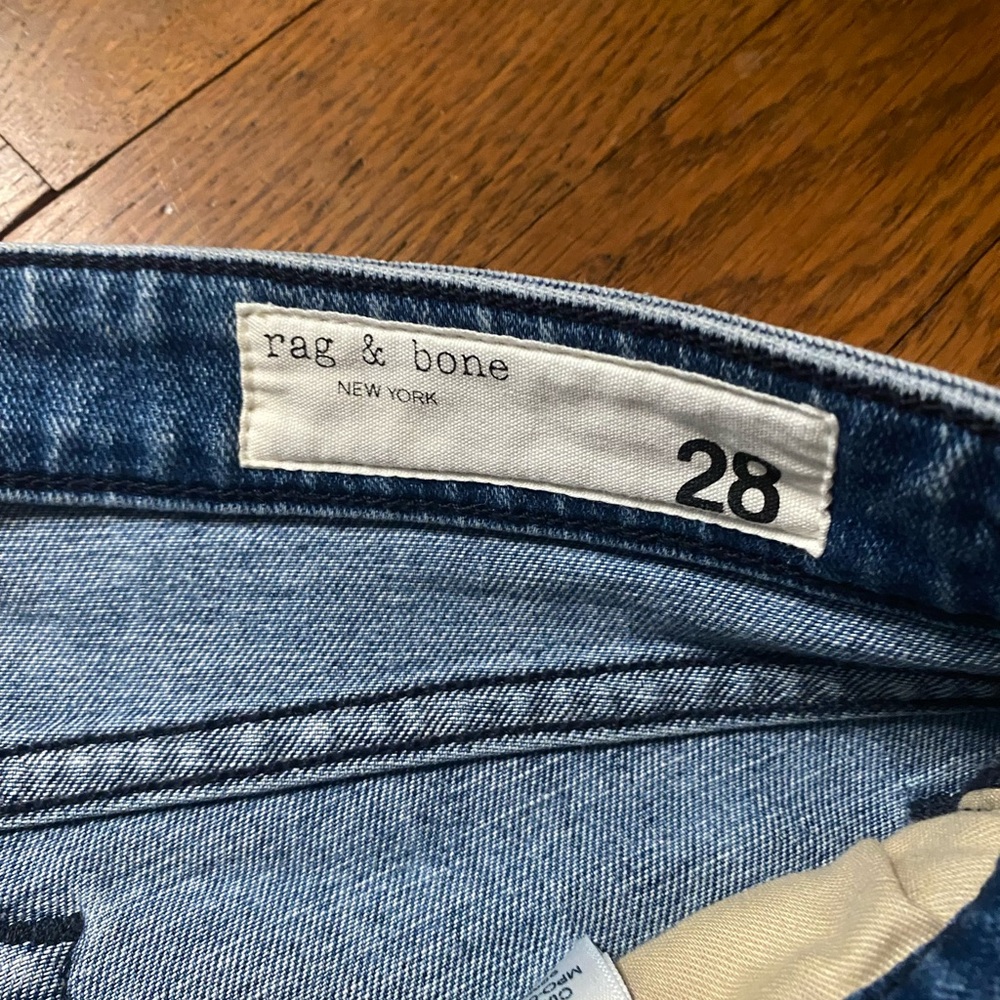 Rag & Bone Distressed Raw Hem Ankle Jeans Size 28 - Picture 9 of 11